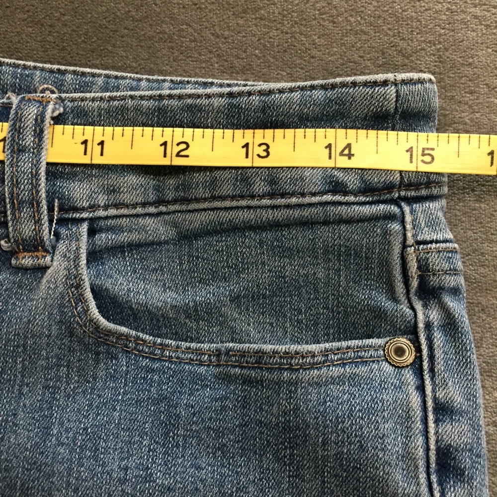 Faded Denim Capris Size 6 Christopher & Banks - Picture 13 of 15